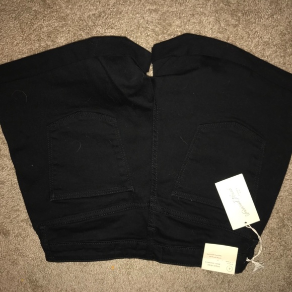 Target sz 6 shorts new with tag - Picture 2 of 3